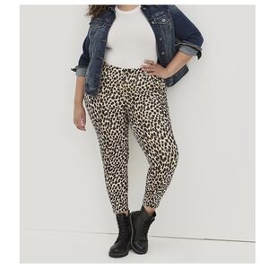 Torrid Cheetah Print Crop Signature Waist Premium Leggings